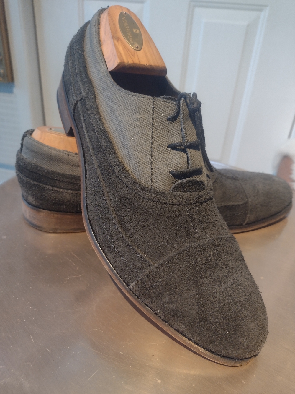Men's Charcoal Suede Split-Toe Derby Shoes